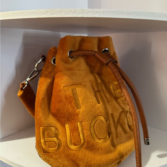 Tan Velvet Amazon Bucket Bag - Picture 4 of 6